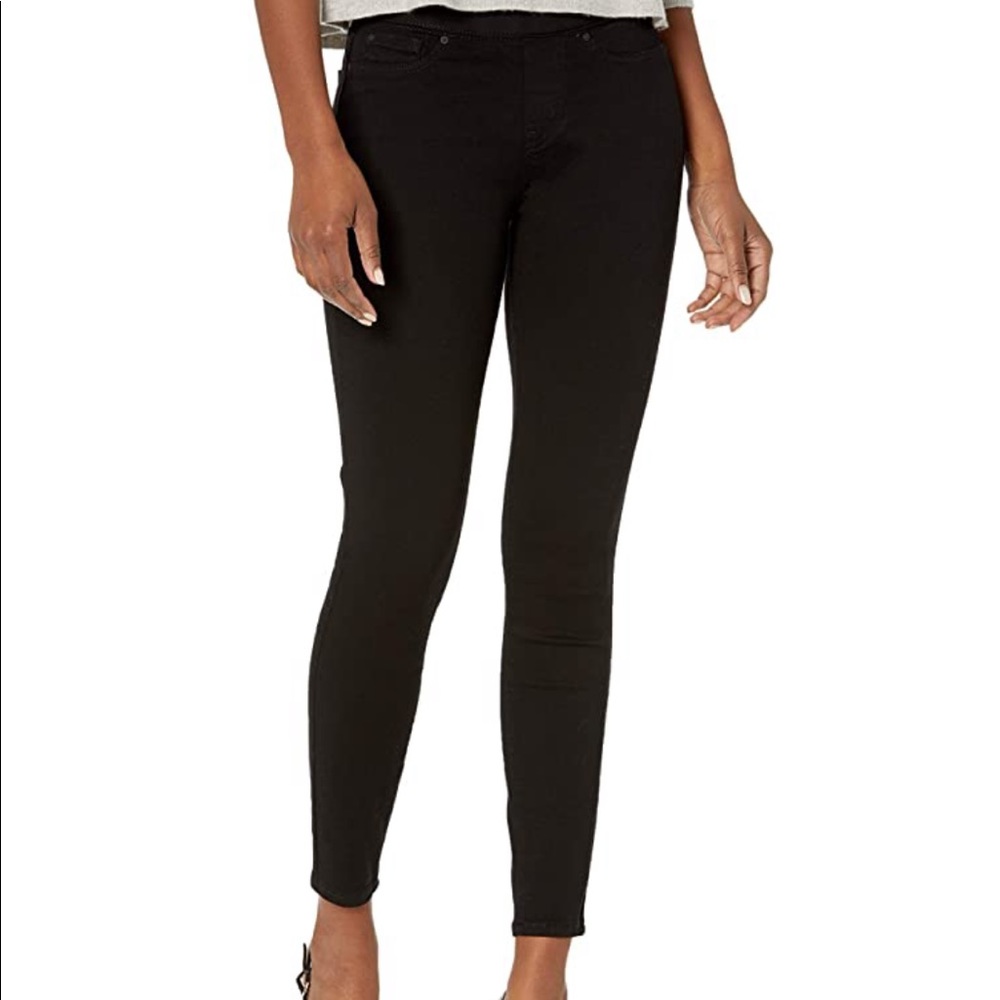 Levi Black slip on pants